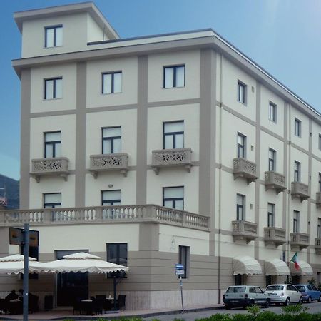 Hotel Vittoria Sapri Extérieur photo