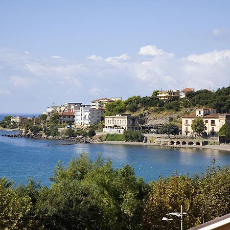 Hotel Vittoria Sapri Extérieur photo