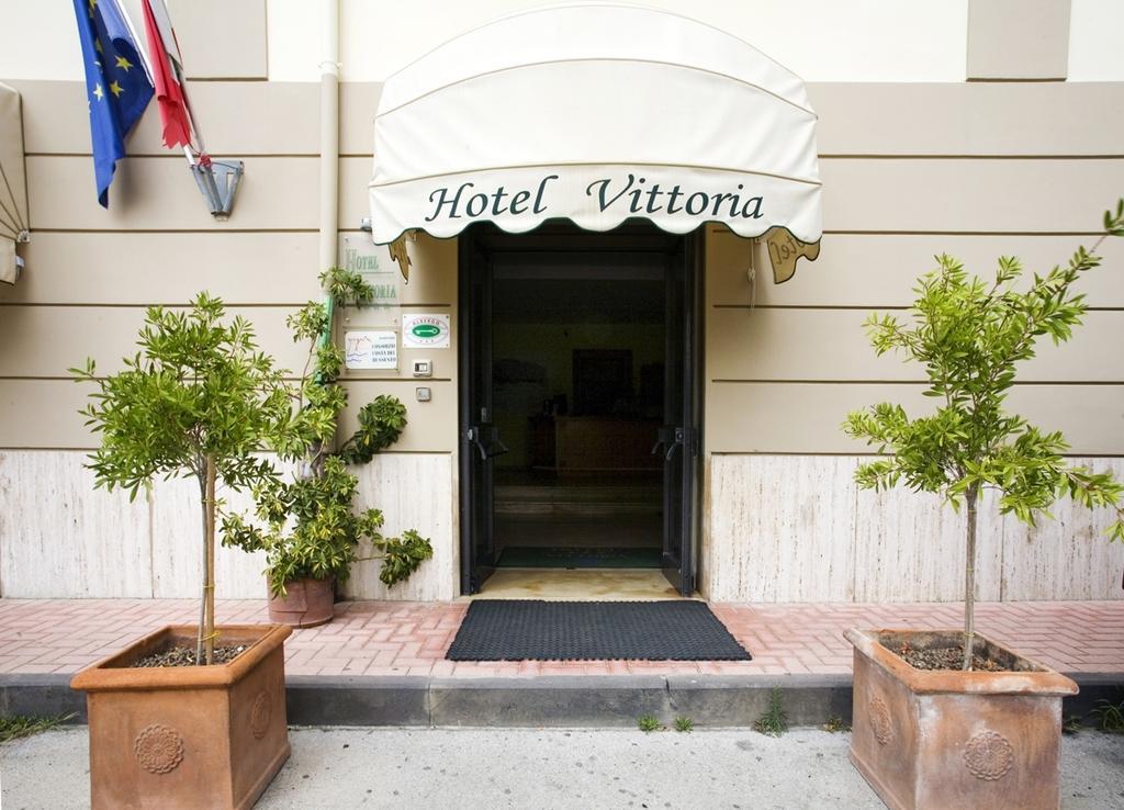 Hotel Vittoria Sapri Extérieur photo